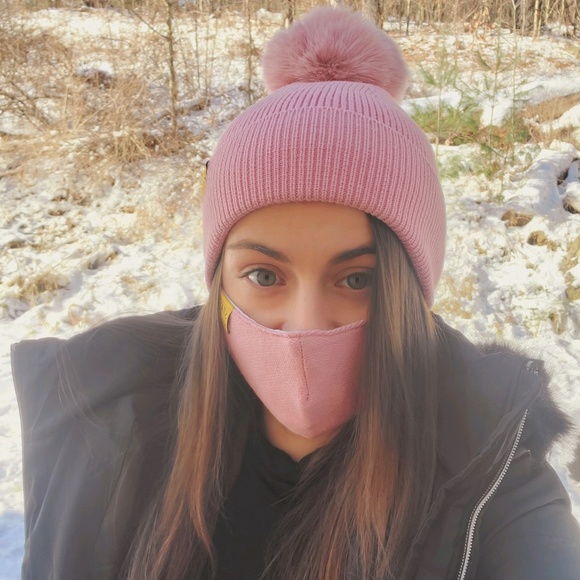 Milan Chic Boutique Accessories - Women's Pink Knit Hat With Pom Pom & Matching Mask